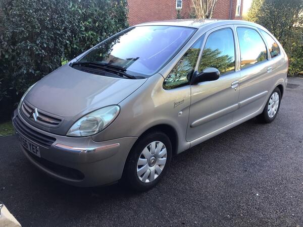 Citroen Xsara Picasso 2.0i 16V Exclusive 5dr