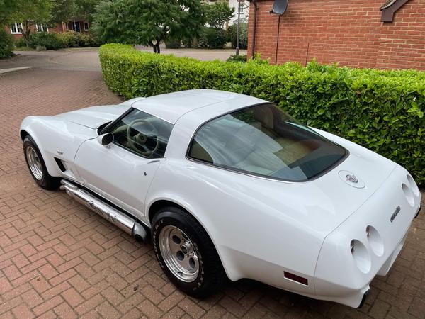 Chevrolet Corvette 5.7 Coupe 2dr Petrol Manual (290 g/km, 340 bhp)