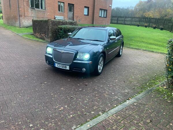 Chrysler 300C 3.0 CRD V6 LUX 5dr
