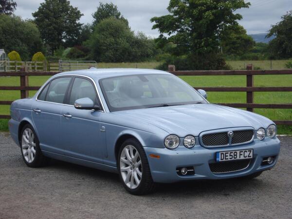 Jaguar XJ 2.7 TDVi Sovereign 4dr