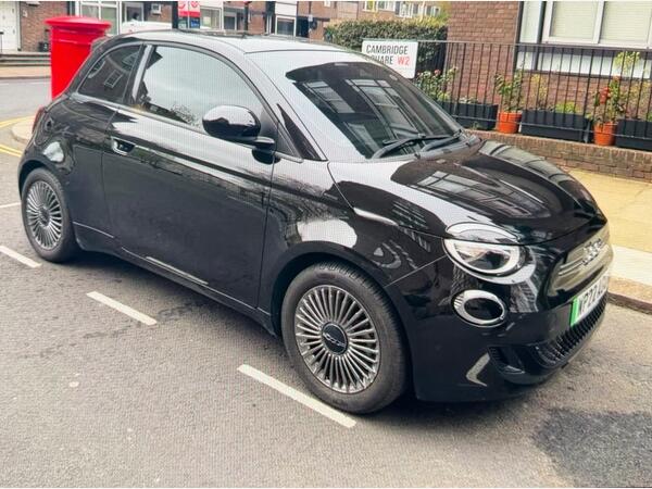 Fiat 500e 42kWh Icon Auto 3dr