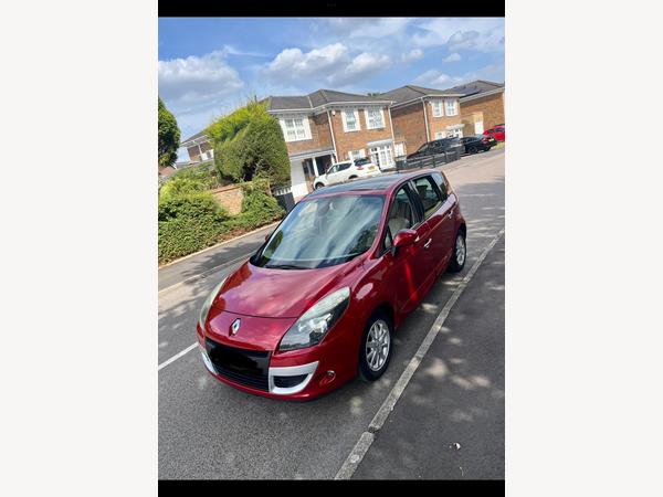 Renault Scenic 2.0 VVT Privilege CVT Euro 5 5dr