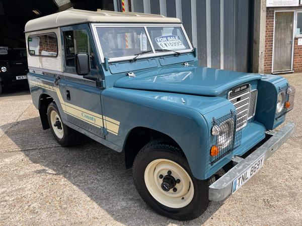 Land Rover Series III 2.3 88 Station Wagon (7 Seats)