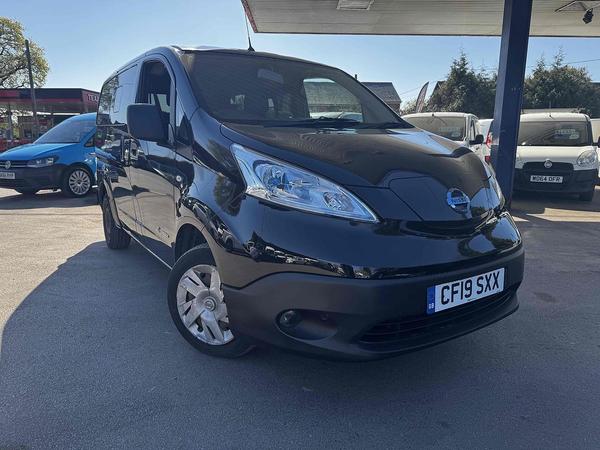 Nissan e-NV200 40kWh Acenta Combi Van Double Cab 5dr Electric Auto (5 Seat, Quick Charge) (109 ps) 0.0 5dr Combi Van Automatic Electric
