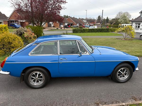 MG MGB GT 1.8 2dr