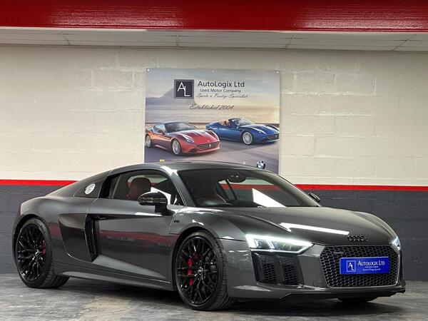 Audi R8 5.2 FSI V10 S Tronic quattro Euro 6 (s/s) 2dr