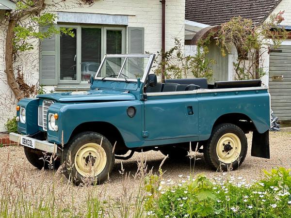 Land Rover Series III 2.3D 88 SUV Diesel Manual (7 Seats) (60 bhp)