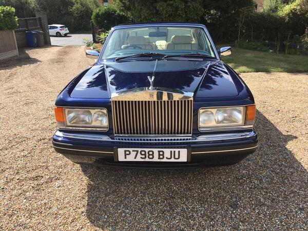 Rolls-Royce Silver Dawn 6.8 4dr