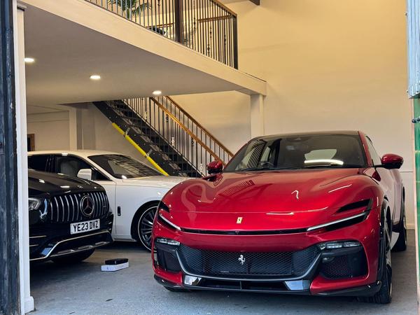 Ferrari Purosangue 6.5 V12 F1 DCT 4WD Euro 6 (s/s) 4dr