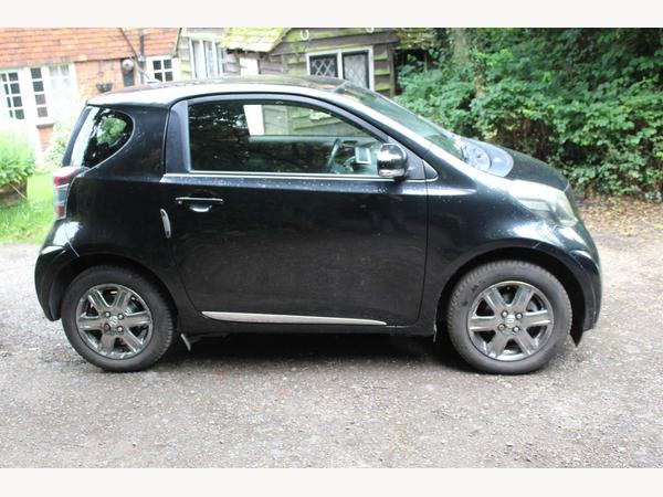 Toyota iQ 1.0 VVT-i 2 Multidrive Euro 4 3dr