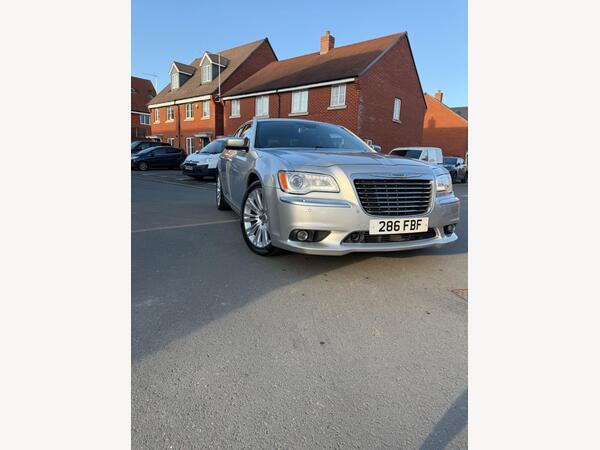 Chrysler 300C 3.0 CRD V6 Executive Auto Euro 5 4dr