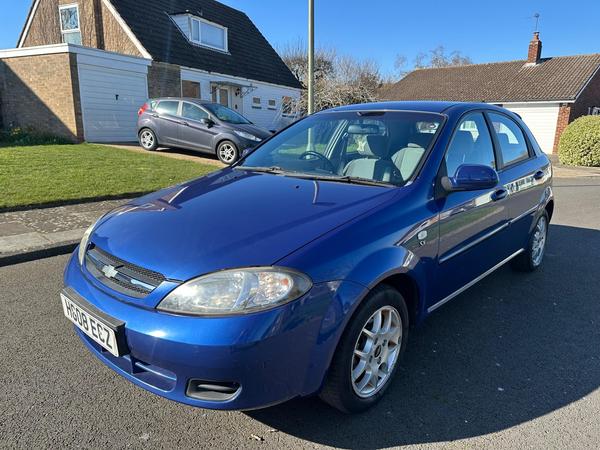 Chevrolet Lacetti 1.6 SX 5dr