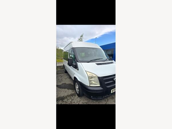 Ford Transit 2.2 TDCi 300 Minibus 4dr Diesel Manual L2 H2 (189 g/km, 123 bhp)