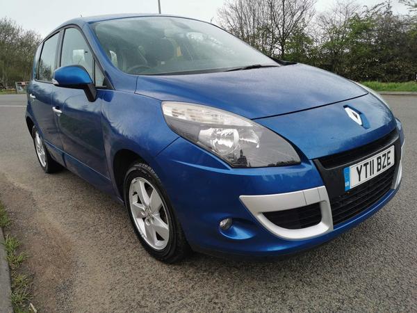 Renault Scenic 1.6 VVT Dynamique TomTom Euro 5 5dr