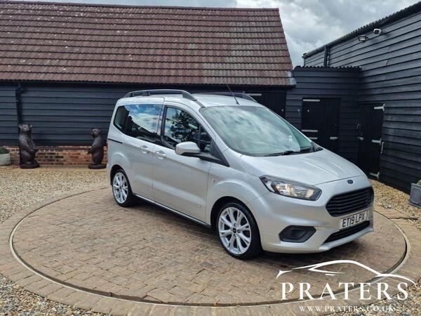 Ford Tourneo Courier 1.0 EcoBoost Zetec Euro 6 5dr