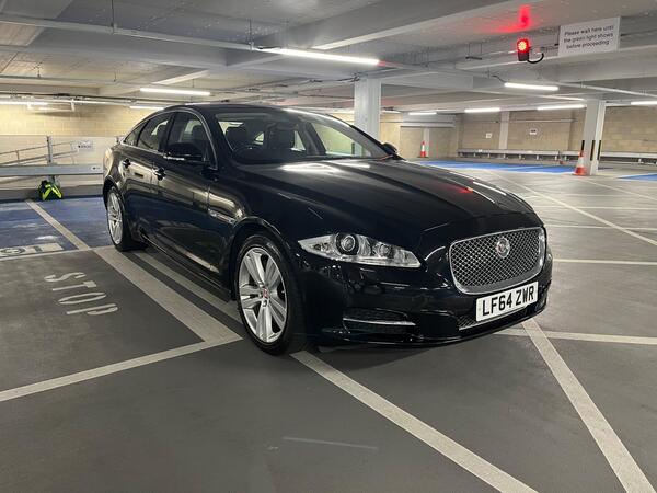 Jaguar XJ 3.0 V6 Premium Luxury Auto Euro 5 (s/s) 4dr