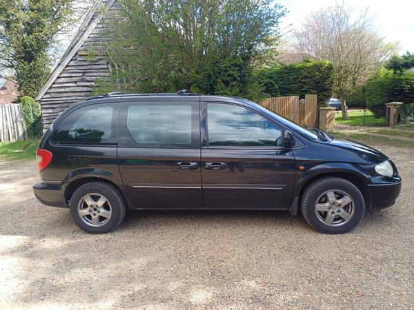 Chrysler Voyager 2.8 CRD Executive 5dr