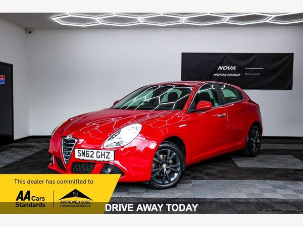 Alfa Romeo Giulietta 1.6 JTDM-2 Lusso Euro 5 (s/s) 5dr