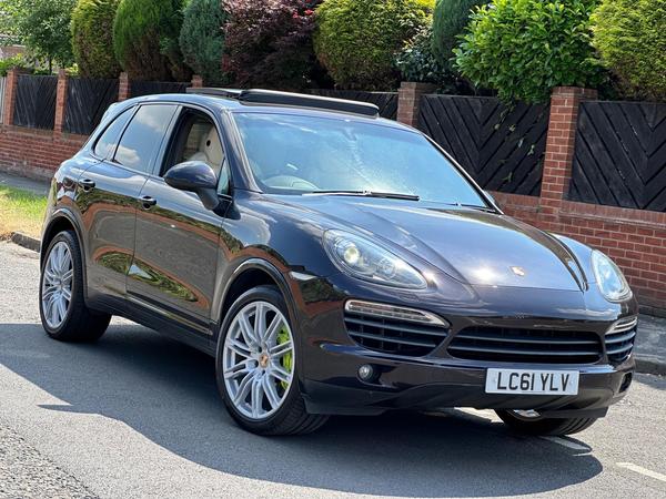 Porsche Cayenne 3.0h V6 S TiptronicS 4WD Euro 5 (s/s) 5dr
