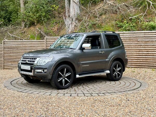 Mitsubishi Shogun 3.2 DI-DC Barbarian Auto 4WD Euro 5 3dr SWB