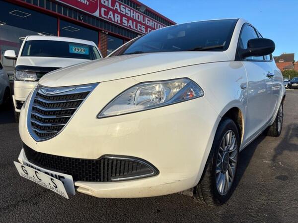 Chrysler Ypsilon 1.2 SE Euro 5 (s/s) 5dr