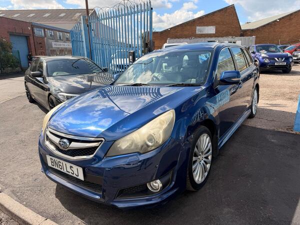 Subaru Legacy 2.5i SE Sport Tourer Lineartronic 4WD Euro 5 5dr (SNavPlus)