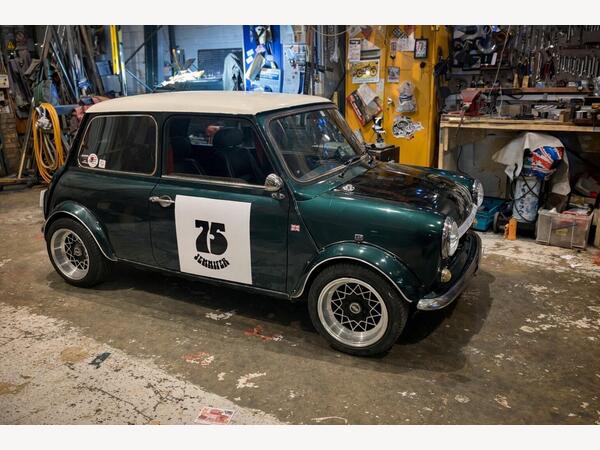 Rover Mini 1.3 Cooper Saloon 2dr Petrol Manual (62 bhp)