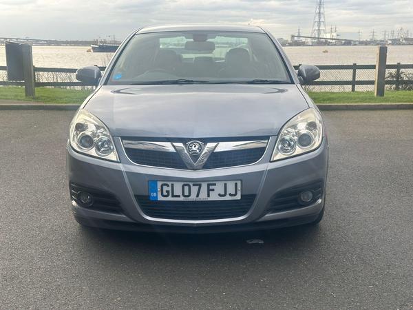 Vauxhall Vectra 2.2i 16v Design 4dr