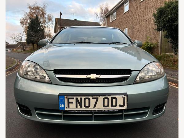 Chevrolet Lacetti 1.6 SX 5dr