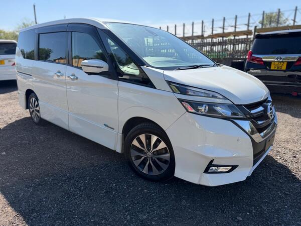 Nissan Serena 2.0 HIGHWAY STAR V SPORT PETROL HYBRID 5dr