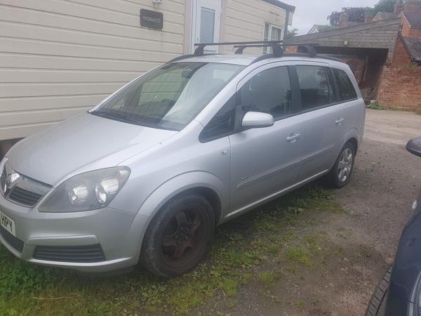 Vauxhall Zafira 1.8 16V Club Easytronic Euro 4 5dr