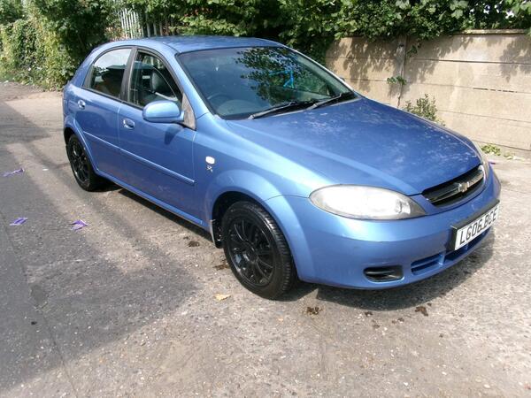 Chevrolet Lacetti 1.6 SX 5dr