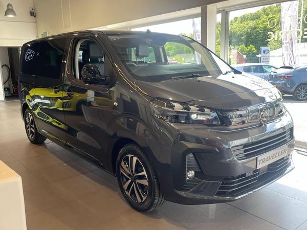 Peugeot e-Traveller 75kWh Allure Standard MPV Auto MWB 5dr (8 Seat, 7.4kW Charger)