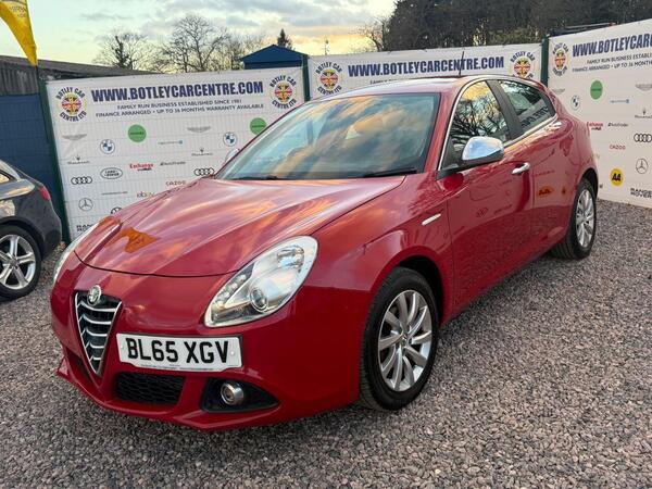 Alfa Romeo Giulietta 1.6 JTDM-2 Distinctive Euro 6 (s/s) 5dr