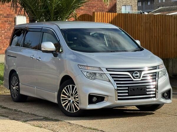 Nissan Elgrand NISSAN ELGRAND HIGHWAYSTAR STAR 3.5 AUTO PETROL 17-17, EURO 6, ULEZ 8 SEATE 5dr