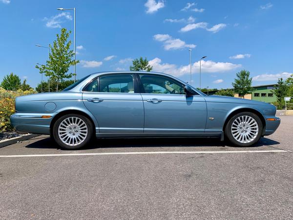 Jaguar XJ 2.7 TDVi Sovereign 4dr