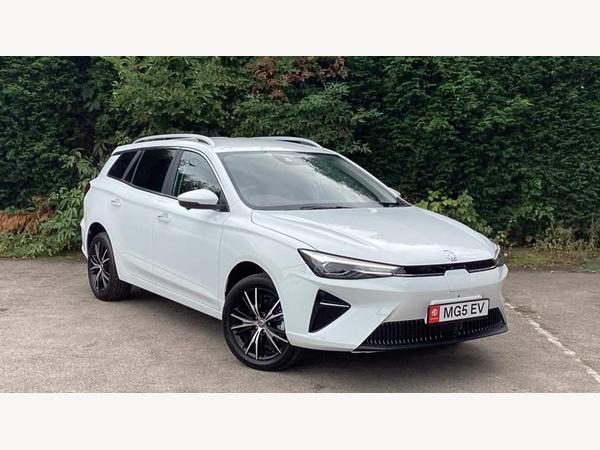 MG MG5 61.1kWh Trophy Auto 5dr