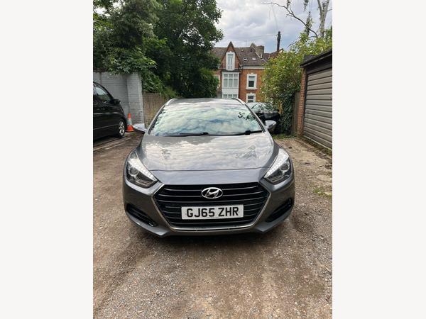 Hyundai i40 1.7 CRDi Blue Drive SE Nav Business Tourer DCT Euro 6 (s/s) 5dr
