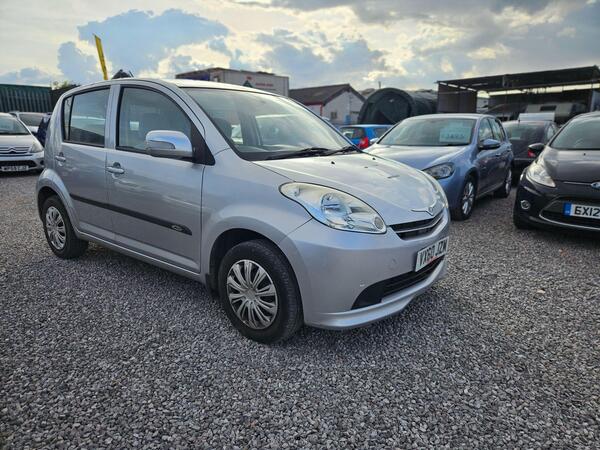 Perodua Myvi 1.3 EZi SE 5dr