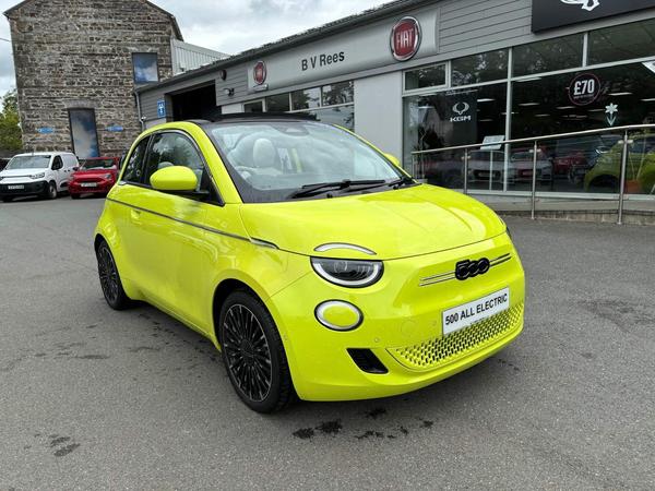 Fiat 500e C 42kWh La Prima Auto 2dr