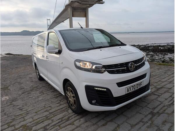 Vauxhall Vivaro 2.0 Turbo D 3100 Sportive Crew Van Double Cab 5dr Diesel Manual L2 H1 Euro 6 (s/s) (120 ps)