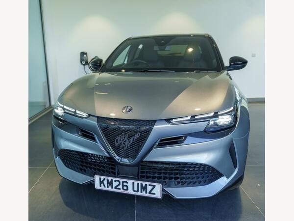 Alfa Romeo Junior 1.2 MHEV Ibrida e-DCT Euro 6 (s/s) 5dr