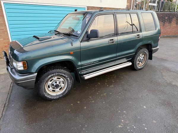 Isuzu Trooper 3.1 TD Duty 4x4 5dr
