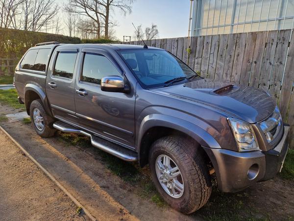 Isuzu Rodeo 3.0 CRD Denver Max Plus Pickup 4dr Diesel Manual 4WD (222 g/km, 161 bhp)