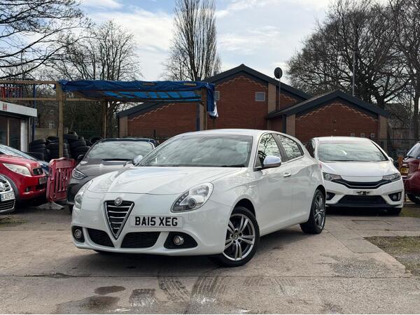Alfa Romeo Giulietta 1.4 TB MultiAir Collezione Hatchback 5dr Petrol TCT Euro 6 (s/s) (170 bhp)