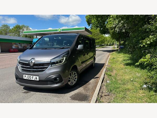 Renault Trafic 2.0 dCi ENERGY 30 Sport Nav Minibus Double Cab 5dr Diesel EDC LWB Euro 6 (s/s) (9 Seat) (170 ps)