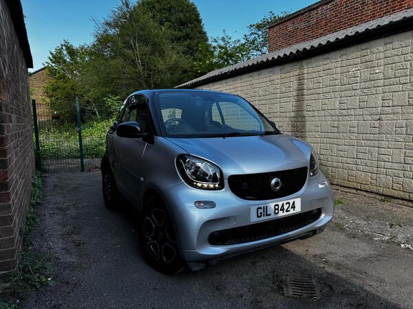 Smart fortwo 17.6kWh Prime (Premium) Auto 2dr (22kW Charger)