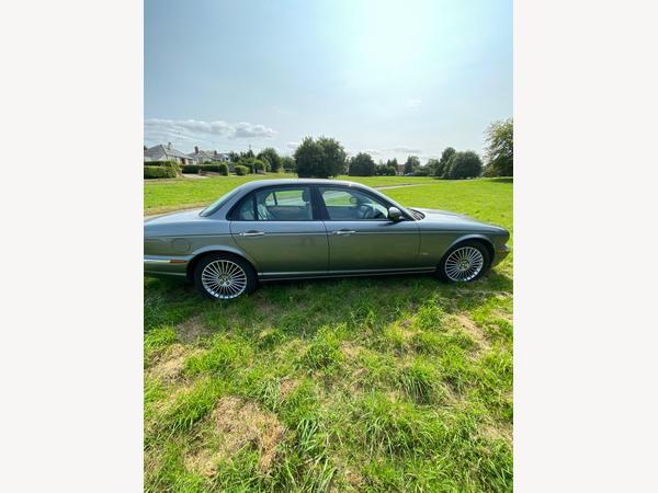 Jaguar XJ 2.7 TDVi Sport Premium 4dr