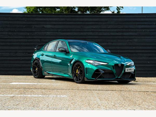 Alfa Romeo Giulia 2.9 V6 Bi-Turbo Quadrifoglio GTAm 4dr