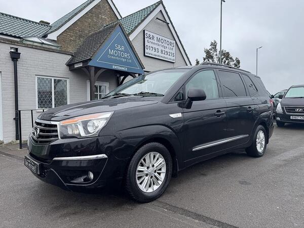 SsangYong Turismo 2.0 e-XDi ES Euro 5 5dr